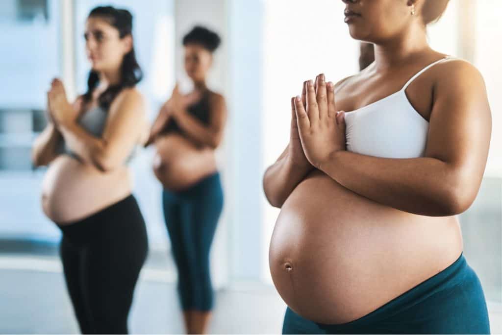 pregnant women yoga